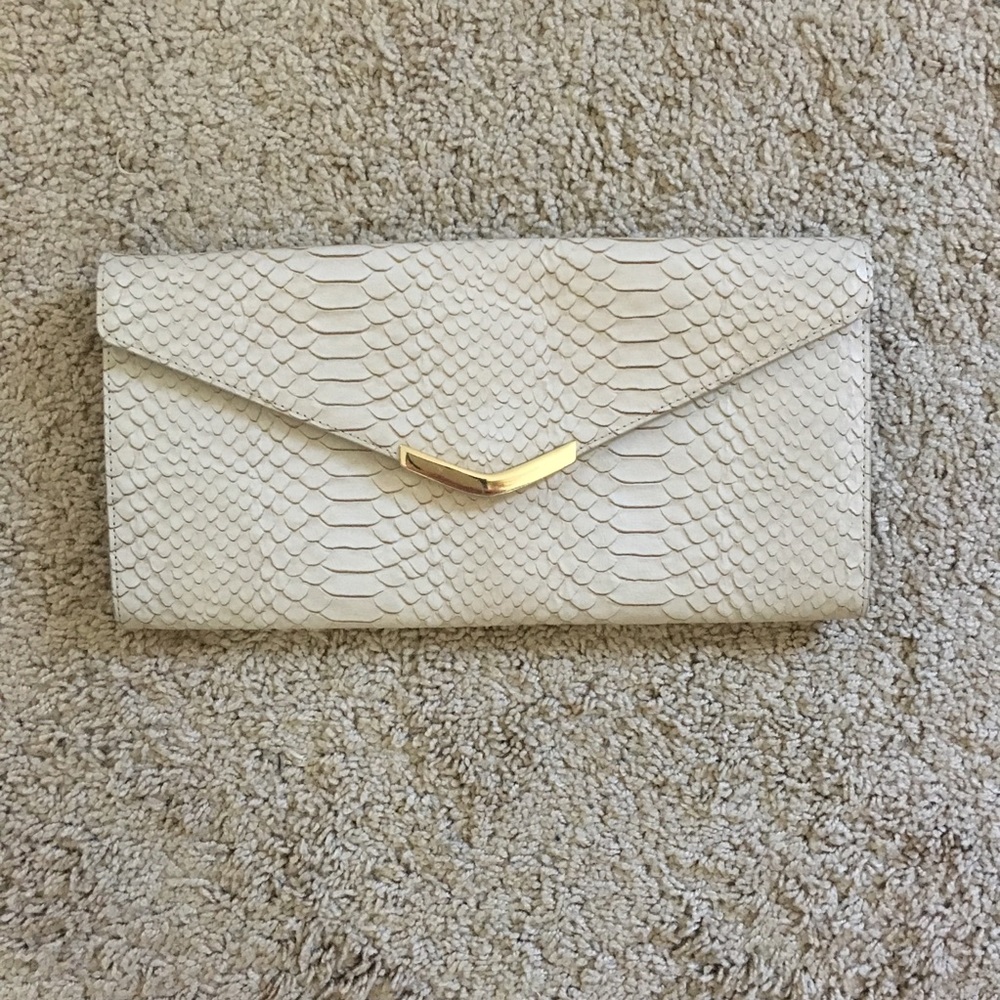 Elegant clutch